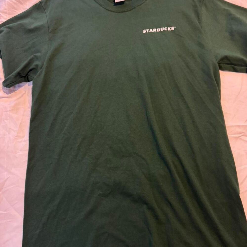 Starbucks Men's Green T-shirt